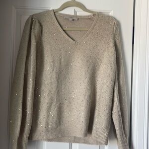 - V neck sequin sweater in light tan with cute puff sleeves